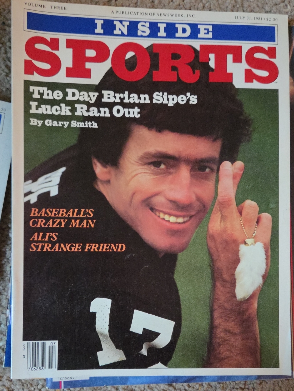 Magazine - The Day Brian Sipe's Luck Ran Out (July 31, 1981) - Red & White Cover